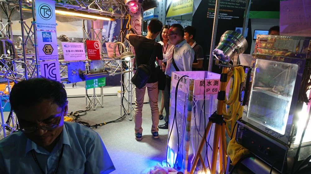 Explosion proof LED light Waterproof test